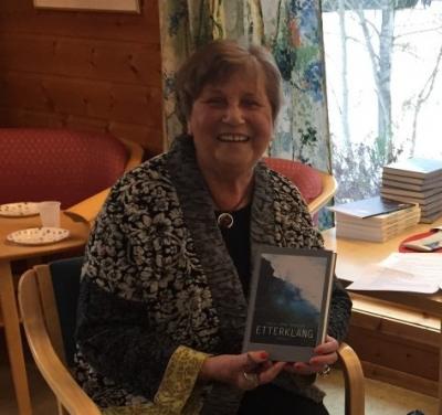 87-årige Karin A. Arntzen ute med sin tredje bok "Etterklang"